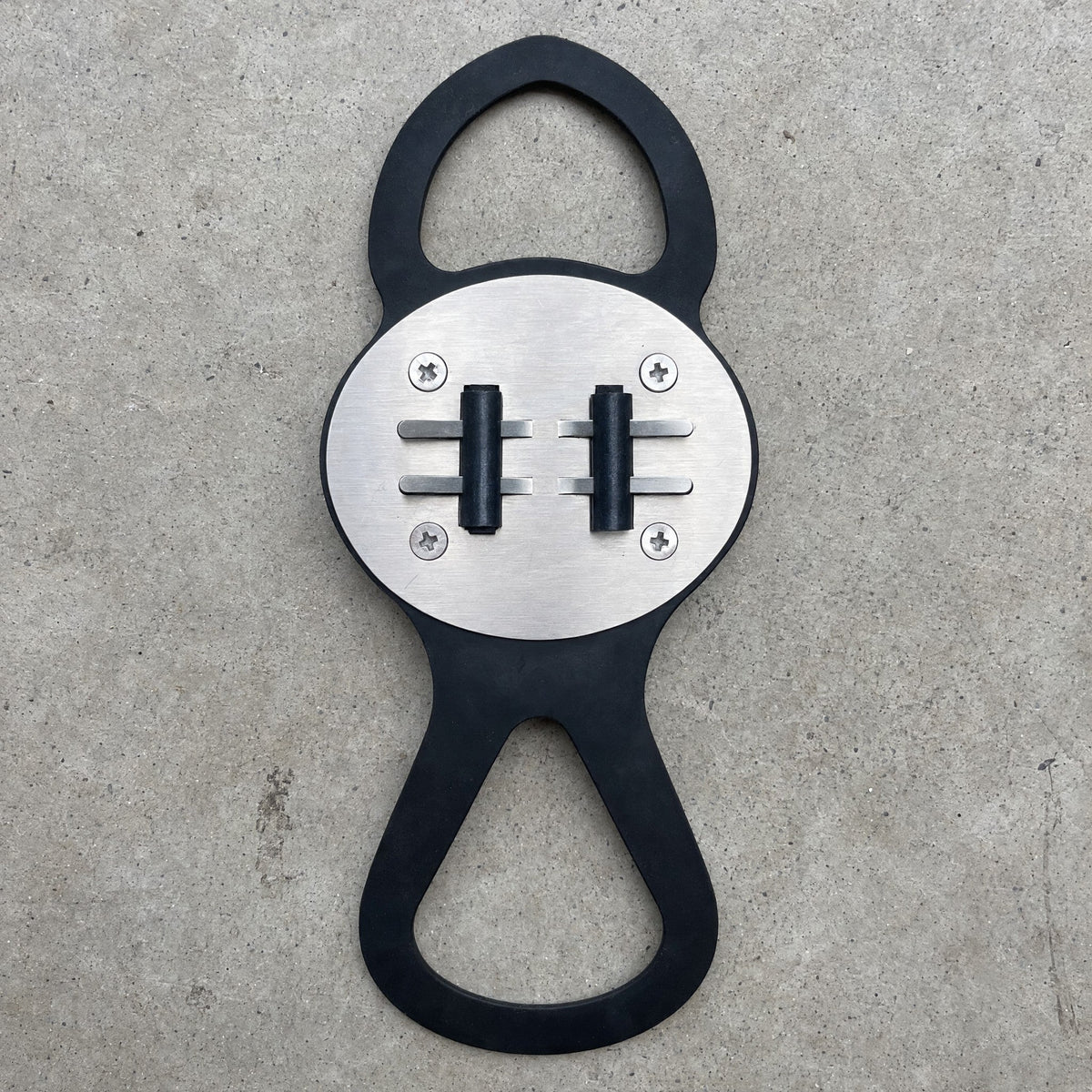 The SparkRide slider with its steel plate and two flints